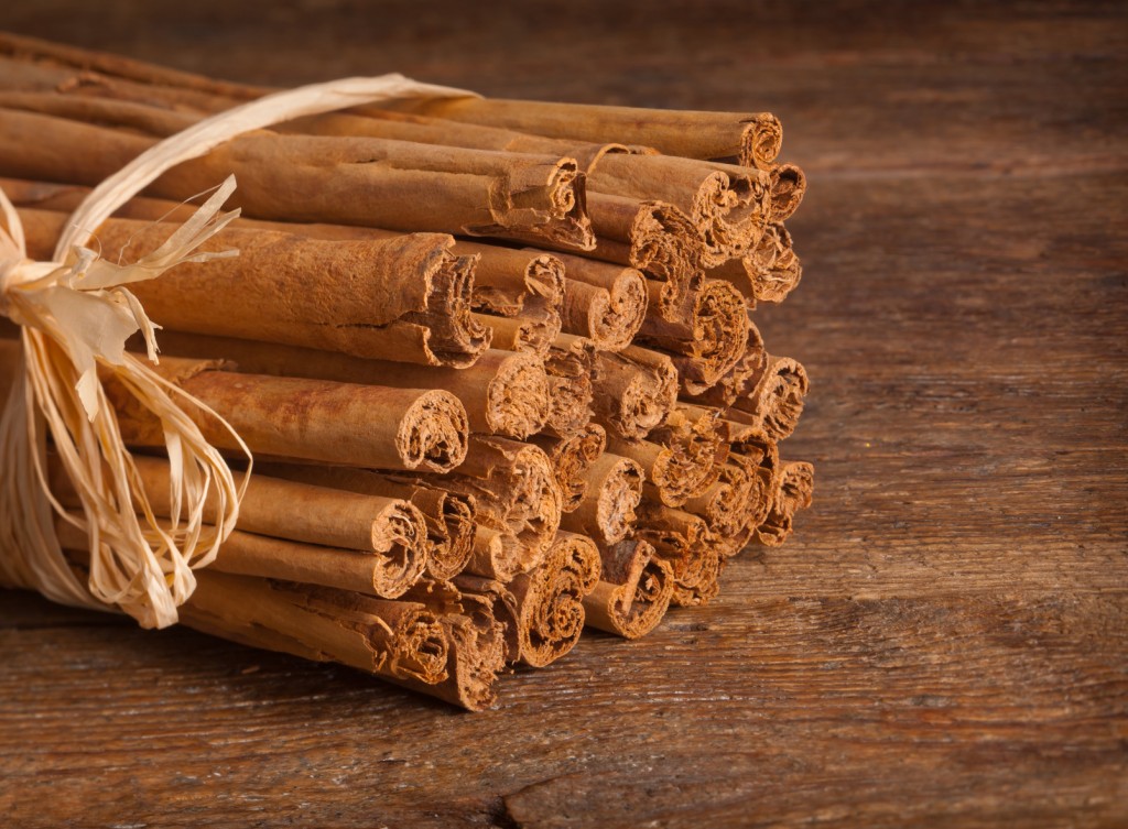 Bunch of Ceylon cinnamon